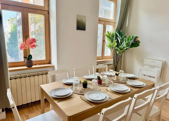 105 M2 Renovated Near Metro וינה