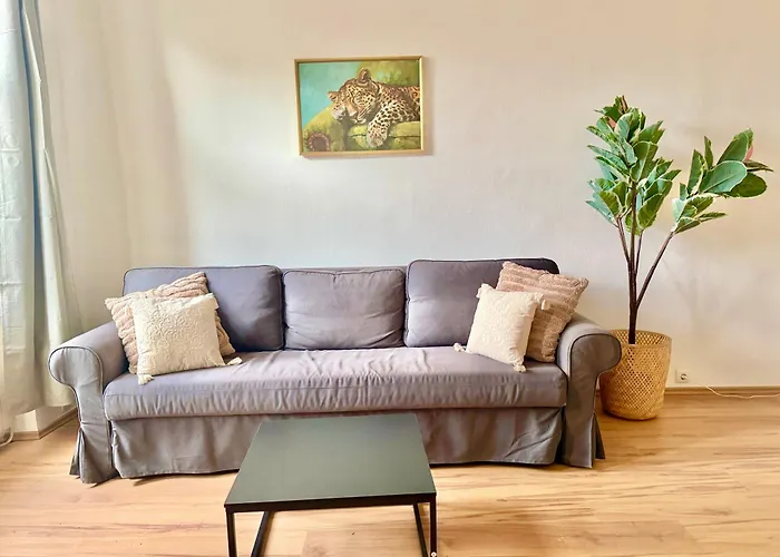 105 M2 Renovated Near Metro וינה